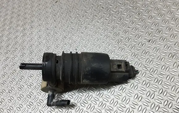 Seat Ibiza III (6L) Windscreen/windshield washer pump 1J0973722