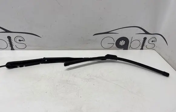 Volvo XC60 Front wiper blade arm W000071208