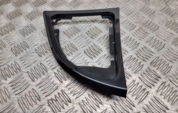 BMW 1 E81 E87 Gear shifter surround trim plastic 7129143