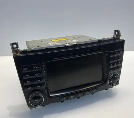 Mercedes-Benz C W203 Radio/CD/DVD/GPS head unit A2038706289 A2038270062 2038706289