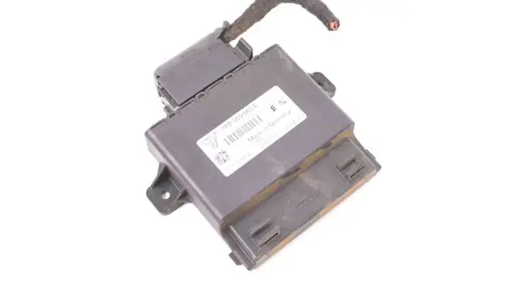 Volkswagen Touareg II Voltage converter/converter module 7PP959663E