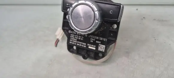 Mercedes-Benz E W212 Head unit multimedia control A2048709958