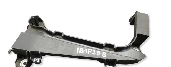 Mini Electric (Cooper SE) Hybrid/electric vehicle battery bracket 9470179
