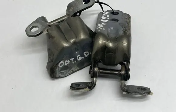 Subaru Outback (BT) Rear door hinge set 