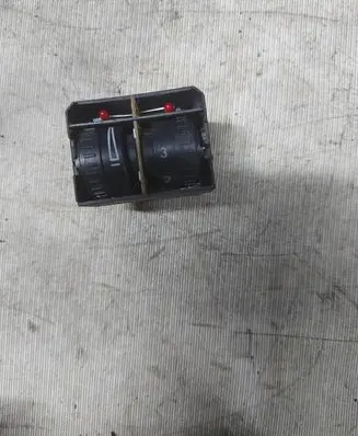 Volkswagen Touran I Headlight level height control switch 1T0941333