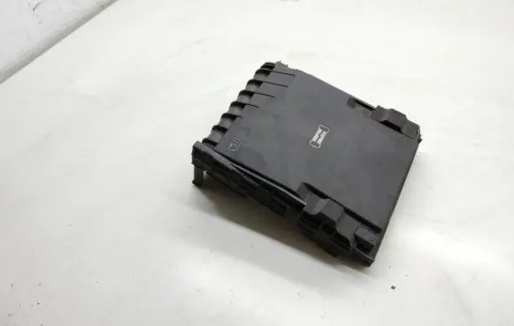 Seat Alhambra (Mk2) Fuse box cover 1K0937132F 017180061 014189871