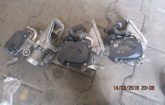 Volkswagen Golf VII Throttle valve 04L128059Kvw
