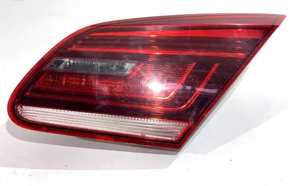 Volkswagen PASSAT CC Rear/tail lights 3C8945308R
