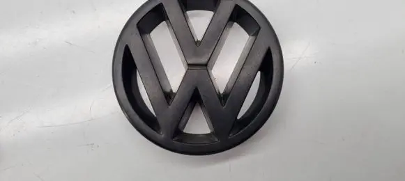 Manufacturer badge logo/emblem