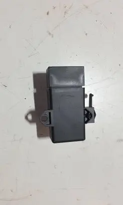 Skoda Fabia Mk3 (NJ) Seat heating relay 6R0959772E 3244696089