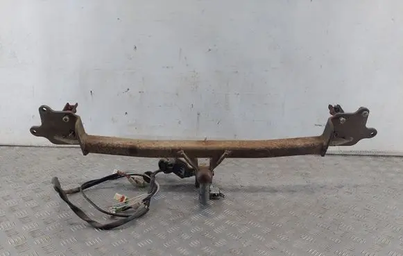 Mazda Premacy Tow bar set CB02V3920