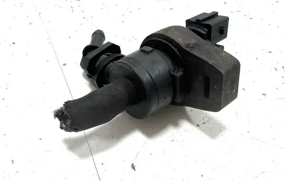 BMW 3 E46 Vacuum valve 1433602 99T172