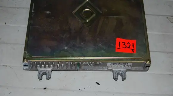 Honda Civic Engine control unit/module 37820P04G02
