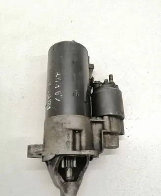 Audi A4 S4 B5 8D Starter motor 100582147B