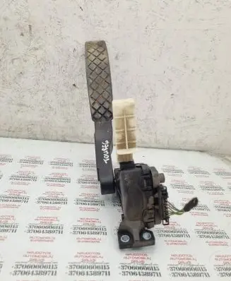 Volkswagen Touareg I Accelerator throttle pedal 7L6721507