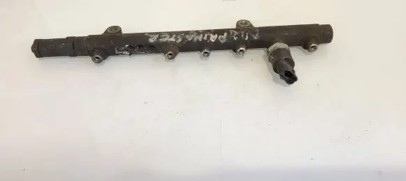 Nissan Primastar Fuel main line pipe 0445214024 820034717 0281002405
