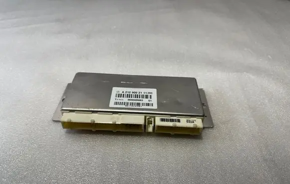 Mercedes-Benz CLS C218 X218 Air suspension control unit module (rear) A2129002111