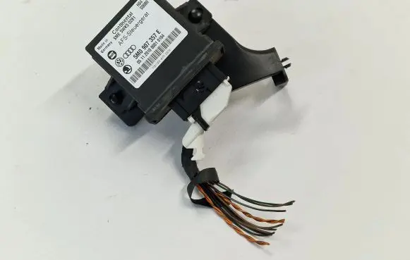 Volkswagen Touran II Light module LCM 5M0907357E