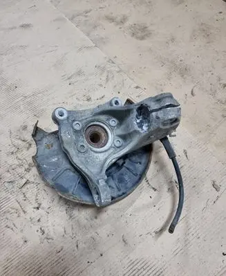 Volkswagen PASSAT B7 Front wheel hub NOCODE