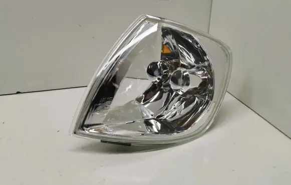 Volkswagen Polo III 6N 6N2 6NF Front indicator light 014411525LC