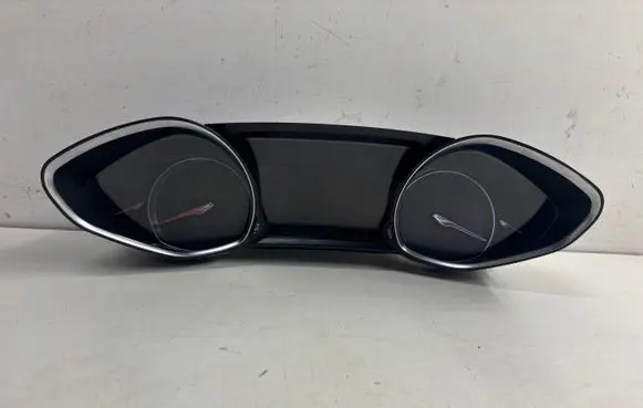 Peugeot 308 Speedometer (instrument cluster) 9811112480