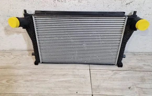 Volkswagen Golf VII Radiator set 5Q0145803AE