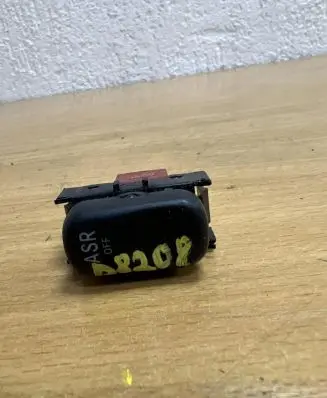 Mercedes-Benz C W202 ESP (stability program) switch 2108213451 D8208