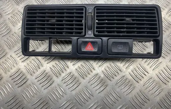 Volkswagen Golf IV Dash center air vent grill 1J0819728C 1J0819736C