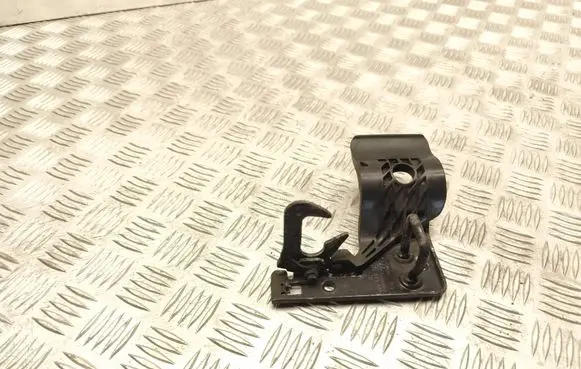 Audi A3 S3 8P Engine bonnet/hood lock/catch 8P0823480