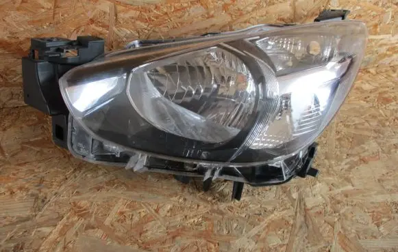 Mazda 2 Headlight/headlamp DB5J-51040