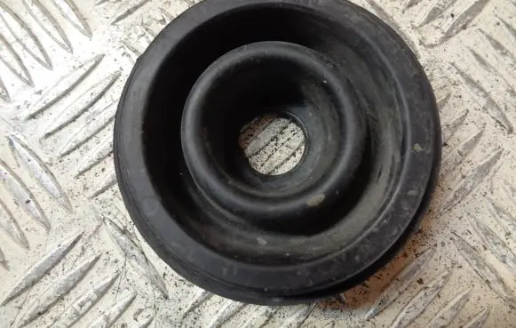 Nissan Note (E12) Headlight/headlamp dust cover