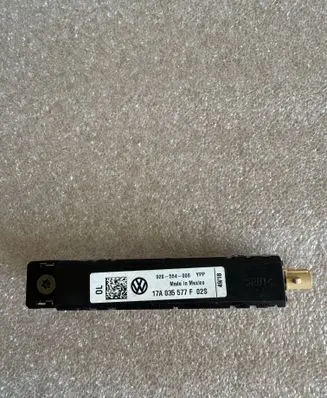 Volkswagen Jetta USA Aerial antenna amplifier 17A035577F