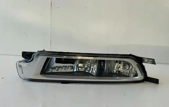 Volkswagen PASSAT B8 Front fog light 3G0941661J