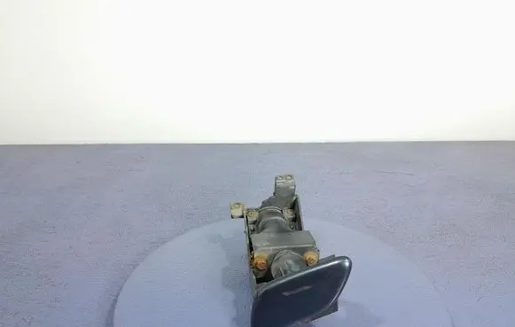 Mazda 3 II Windshield washer spray nozzle 
