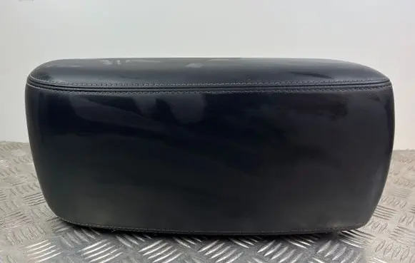 Jeep Grand Cherokee Armrest