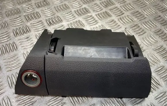 Volkswagen Touran I Car ashtray 1T1857961