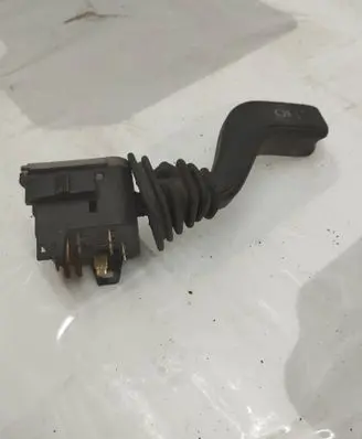 Opel Vectra B Indicator stalk 09181010