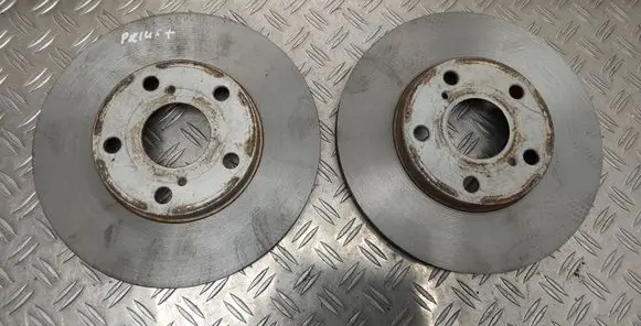 Toyota Prius+ (ZVW40) Front brake disc