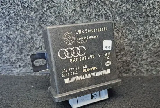 Audi A4 S4 B8 8K Light module LCM 8K0907357B