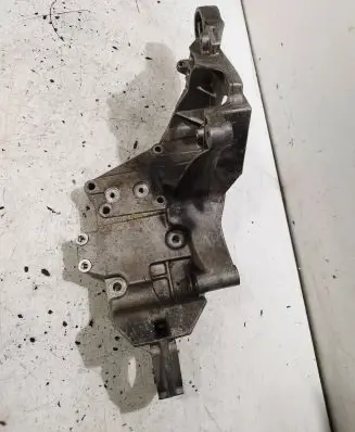 Alfa Romeo 156 Engine mounting bracket 60654452 B813