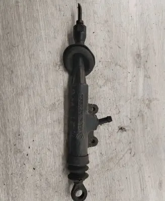 BMW 5 E39 Clutch master cylinder