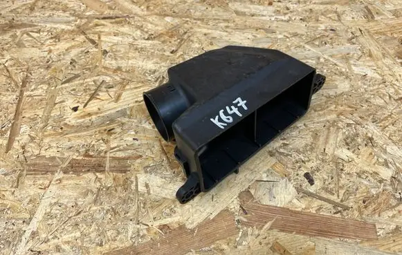 Hyundai Kona I Air intake duct part 28210CM100