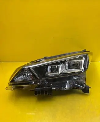 Nissan Leaf II (ZE1) Headlight/headlamp 260605SH5A