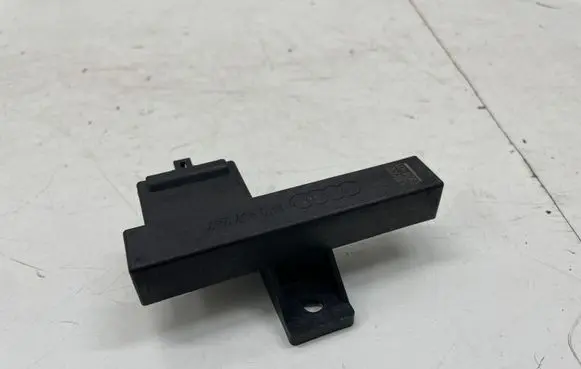 Audi A6 S6 C7 4G Keyless (KESSY) go control unit/module 8K0907247