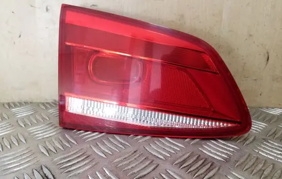 Volkswagen PASSAT B7 Tailgate rear/tail lights 3AF945093R