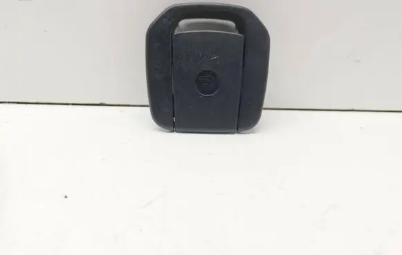 BMW 3 E90 E91 ISOFIX cover 7118673