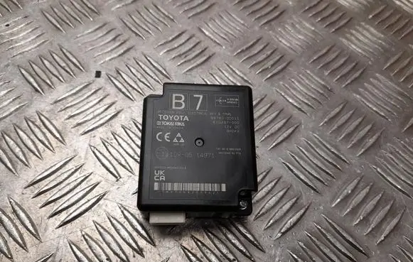 Toyota Yaris Cross Keyless (KESSY) go control unit/module 897B00D011