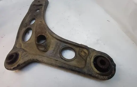 Renault Trafic II (X83) Front lower control arm/wishbone 8200395007