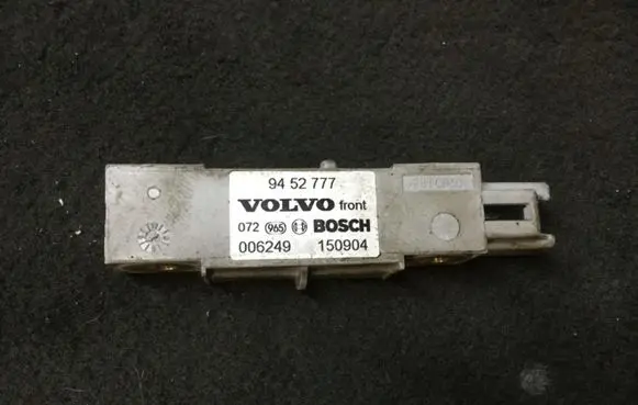 Volvo V70 Airbag deployment crash/impact sensor 9452777