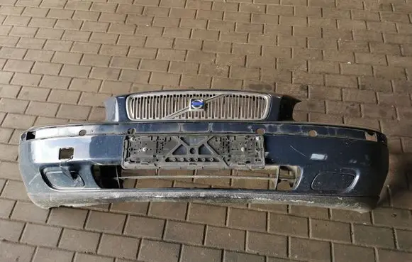 Volvo V70 Front bumper